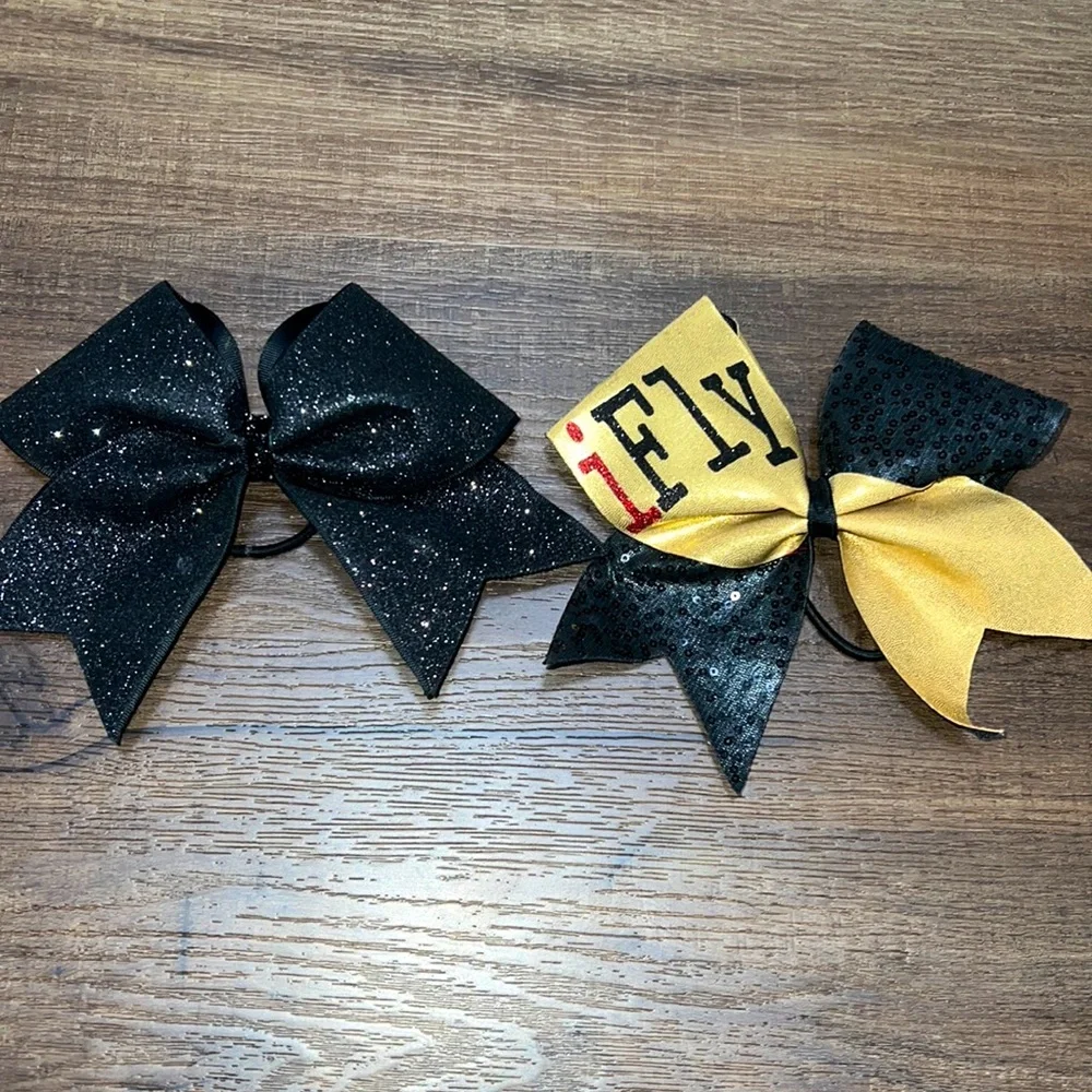 Brand new! Flyer Cheerleading Bows